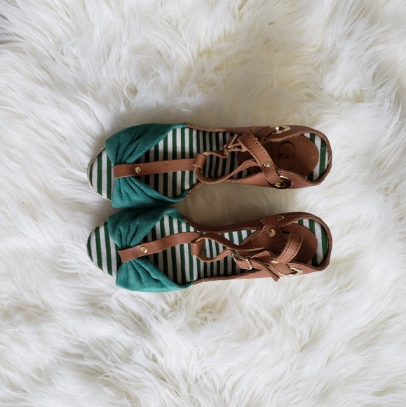 Kelsi Dagger Ricky Wedge - Picture 7 of 7